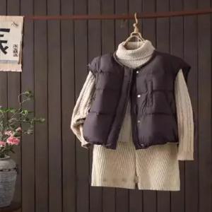 타노스여자 캐주얼 조끼 보온 롤업 민소매 라운드 데일리룩 패딩 오리털 KUK1