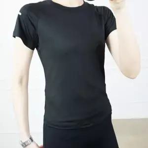[아웃도어스/셀러허브_아웃도어]요가복 헬스 슬림핏 크롭 트레이닝 반팔 티셔츠