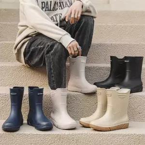 남자 비오는날 여름 장마철 미들 레인 부츠 장화 코디