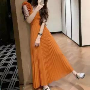 [아리엘스타일]플라워숄더 우아무드 플리츠원피스 오렌지아원피스