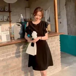 어깨트임 프릴소매 A라인 심플 원피스