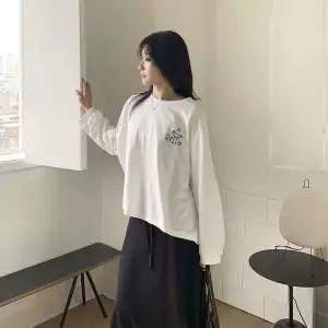 [하프클럽/다잇템]여자 필기체 빅사이즈 언발 클래식 맨투맨