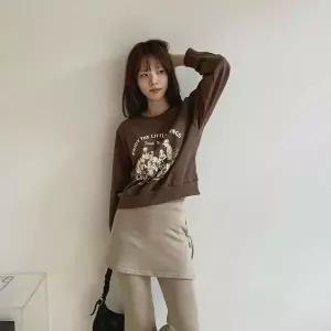[하프클럽/다잇템]여성면혼방프린트절개나그랑긴팔맨투맨