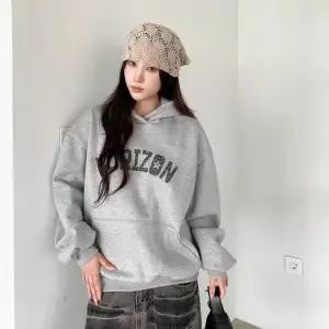 [하프클럽/옷자락]여자 면혼방 레터링 기모 오버핏 후드 맨투맨
