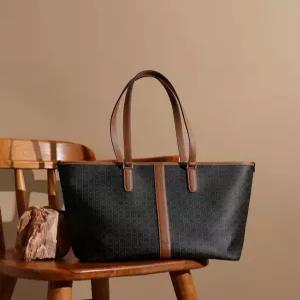닥스 액세서리 25FW [SAINT BARNET] 브라운 바넷 DD패턴 가죽배색 쇼퍼백 DCBA5F866W3