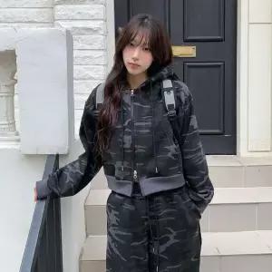 [하프클럽/]여성 카모 나염 세미 후디 집업 탱크 자켓