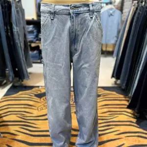 Levis MG01 연청바지 실버탭 배기카펜터진 A7489-0000 (45802600)