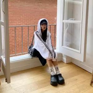 여성 투웨이 후드 루즈핏 시스루 니트 집업 후디 비침 49477074)