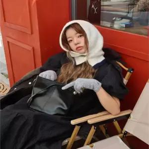 빈폴 액세서리 뉴럽 체인 슬라우치 숄더백 블랙 BE49D3M045