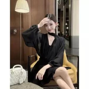 치마 원피스 여성 가을 겨울 춘하 캐주얼 브이넥 예쁜 플리츠 긴팔 셔츠 쇼트 슬림핏 쉬폰 SPO마켓2