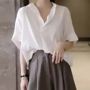 루즈핏 오픈카라 여름 여성 모던 블라우스 반팔 셔츠 캐주얼