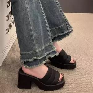예쁜 여성 통굽 슬리퍼 웨지 학교 사무실 푹신한슬리퍼 발편한슬리퍼 굽높은슬리퍼 키높이쪼리