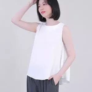 [하프클럽/] 엄마옷 쉬폰 A라인 플레어 여성 여름 나시 민소매 블라우스 B0834