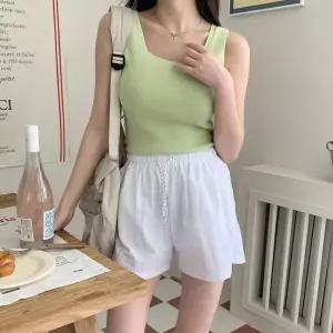 [M7] 여자 미니멀리즘 스퀘어넥 피서룩 민소매 3317921