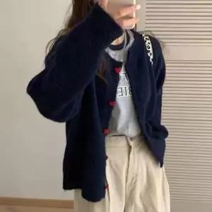 여성 하트 단추 라운드 넥 겨울 니트 가디건 네이비 여자 사무실 기본 가을 간절기 예쁜