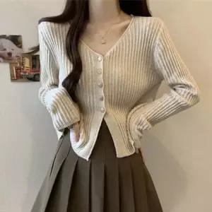 [라일리여성의류] Rly LKG028 브이넥 금장 가디건