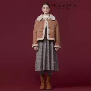 써스데이아일랜드 [Thursday Island] 크롭 페이크 무스탕 자켓 T238MLT241W)