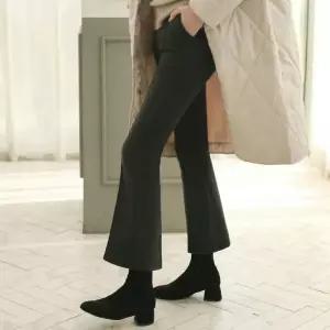 울터치 핀턱 부츠컷 팬츠 DPT107