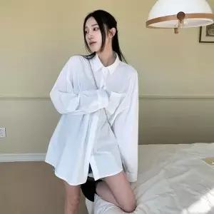 |KHH2F10|단트넬 스프링 박스핏 비대칭 여성 보이핏 셔츠 플레인_18155374_597559