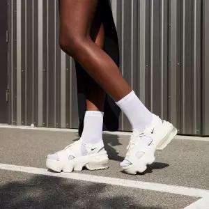 국내매장판 나이키 NIKE 에어 맥스 코코 샌들 - 102 CI8798 193381