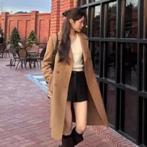 [롯데백화점]씨씨콜렉트 카멜 블렌드 더블 핸드메이드 코트 C254MSG565