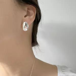 앤틱 유광 타원 볼드 귀걸이