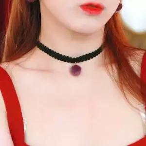 [이어넥핸즈] 보라폼폼 벨벳초커 목걸이 (5633010A)