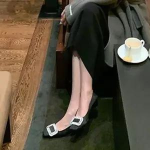 여성용 실크 슈즈 스퀘어 펌프스 하이힐 사틴 단화 웨딩화 통굽 큐빅블랙 버클 or 봄가을 BE3