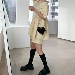 [하프클럽/]여성 여름 데일리 반팔 블라우스 프릴 반바지 세트