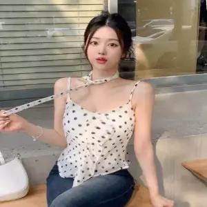 무배 스카프 프릴 도트 나시 블라우스 워너비뮤즈