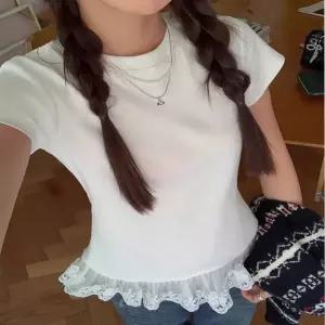 데이트룩 러블리룩 반팔티셔츠 레이스티셔츠 2컬러 심플 프릴 러블리무드