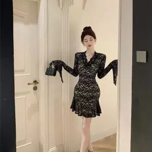 여름 원피스 여성용 트임 힙스터 레이스 슬림핏 미니스커트 머메이드 브이넥 KS2