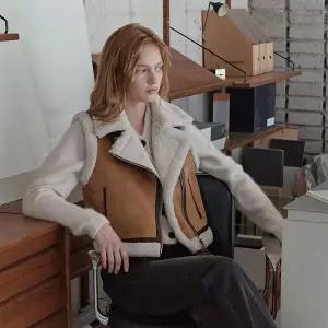 잇미샤 25FW 스웨이드 부클 베스트 ITPAZFV700 1082203