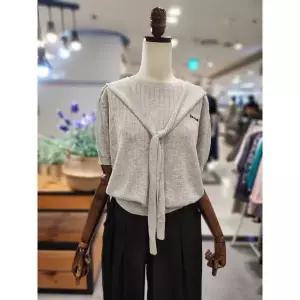 [스테파니]자수 레터링 케이프 니트 A25SW5232