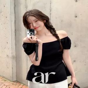 (오프숄더블라우스/잘록허리핏) 스퀘어넥 셔링 백리본 스모크 밴딩 블라우스 페미닌룩 러블리룩 bs8761