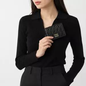 미우미우 패세라여성 마테라쎄 블랙 반지갑 5MV204 AFPP F0002
