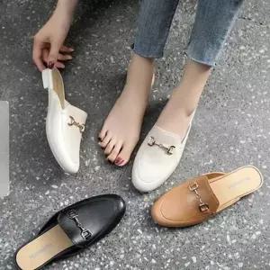 [라일리] Rly 플랫 여성 뮬 슬리퍼 단정한 여성 블로퍼 구두 49587753)