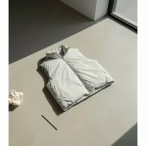 스튜디오 니콜슨 미로 패딩 조끼 도브 STUDIO NICHOLSON MIRO PADDED VEST