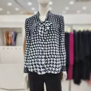 조이너스 여성 블라우스 23동 신상 프린트 사계절 이너JDW8WRB0100US 1295224