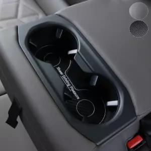 BMW 5시리즈 2열 컵홀더 패드 알루미늄 커버 G60
