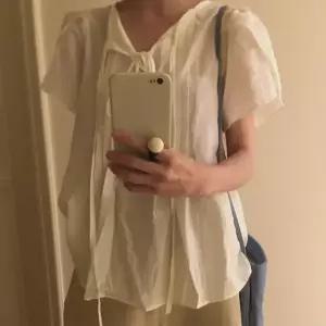 [메이비베이비] Lisse Blouse (2colors)