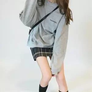 [하프클럽/]여자 맨투맨 오버핏 루즈핏 데일리 학생