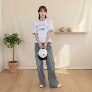 여성 데일리 루즈핏 배색 레터링 자수 반팔 맨투맨_25208000_588872