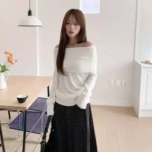 여성 루즈핏 오프숄더 버튼 장식 골지 맨투맨 판초_25207995_588872