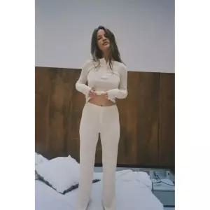 ZARA 버튼 니트 팬츠 - 크림