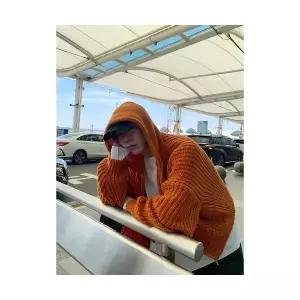 남성 지금딱 집업 니트 오렌지 후드 캐주얼 카디건 OOTD1