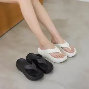 [하프클럽/]여성 여름 필수 푹신한 통굽 데일리 쪼리 샌들