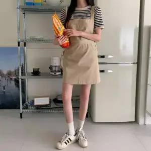 [하프클럽/]여성 단추 포켓 멜빵 미니 드레스