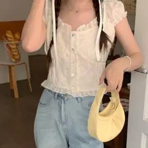 오너클랜 WL 여름 오피스룩 블라우스 레이스 디테일 러블리 반팔티 LDN-20250061 블라우스 여성블라우스