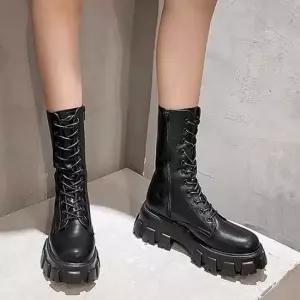 오너클랜 인기상품 둥근코 통굽 키높이 여성 블랙 레이스업 워커 옆지퍼 [WFG3SDS_260518]